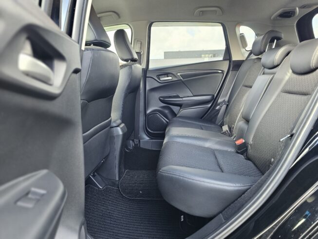 2014 Honda Fit Hybrid Hybrid L-package image 297377