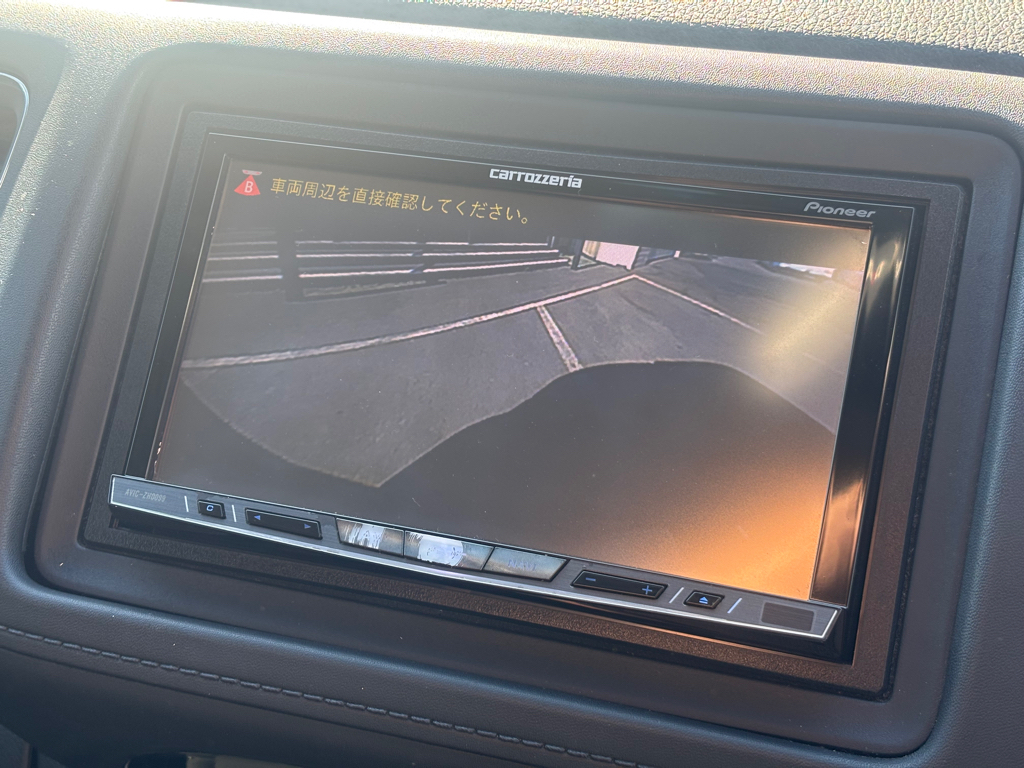 Honda Vezel Hybrid X, Low KMS image 296466