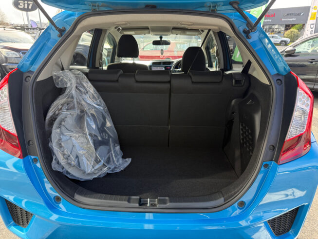 2014 Honda Fit Hybrid F Package image 295798