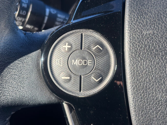 2017 Toyota Aqua X-Urban Crossover image 297189