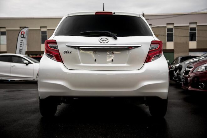 2014 Toyota Vitz F Model, Push Start, I stop Low KMs image 296047