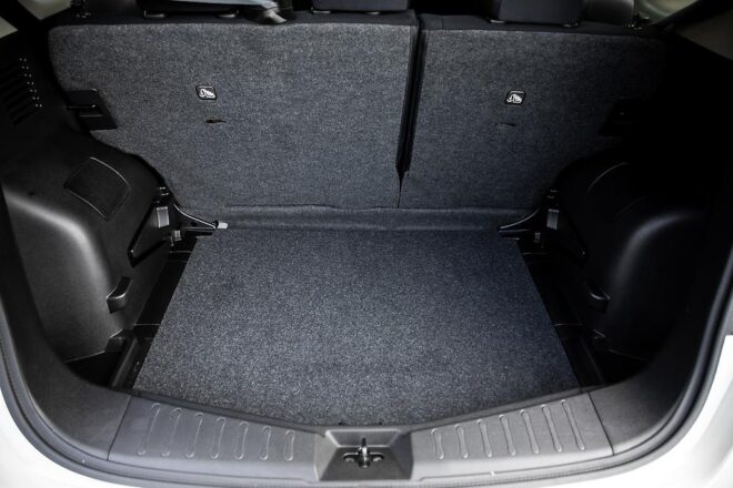 2014 Nissan Note Aero Style Emergency Barke Package image 294828