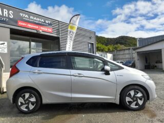 2014 Honda Fit Hybrid F package image 297890