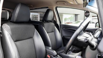 Honda Fit Hybrid L-package image 312388