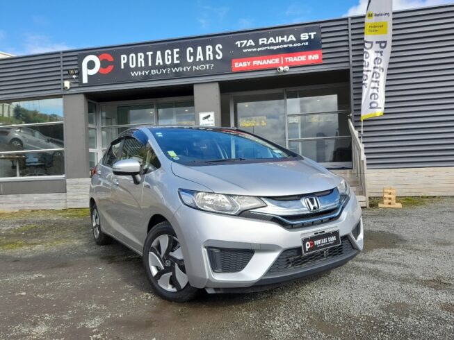 2014 Honda Fit Hybrid F package image 297888