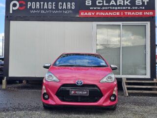 2016 Toyota Aqua Stand out in Pink!! image 296997