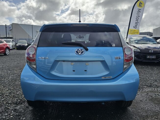 2013 Toyota Aqua S Model. Low KMS image 295899