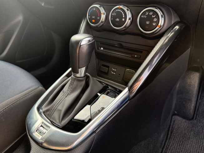 2015 Mazda Demio 13S image 295004