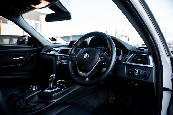 2017 Bmw 318i 318I 1.5P/8AT, Tints, NZ New image 295735