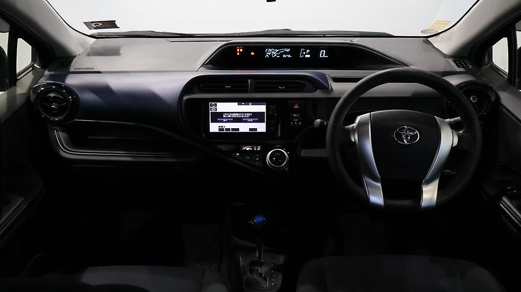 Toyota Aqua S Model – Push Button Start image 317847