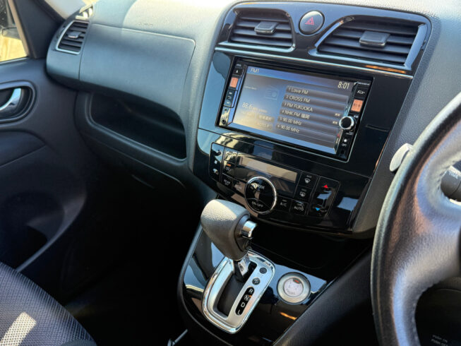 2012 Nissan Serena Highway Star Hybrid image 296757