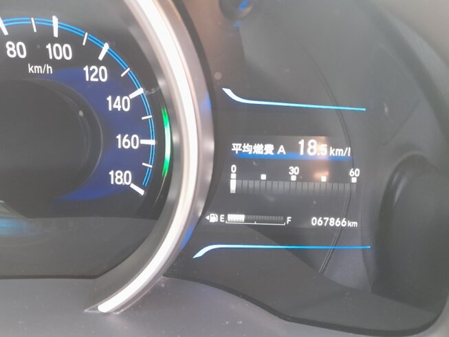 2014 Honda Fit Hybrid F package image 297902