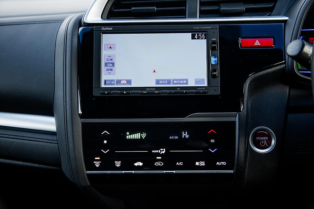 Honda Fit Hybrid F-Package, Heated Seats image 298128