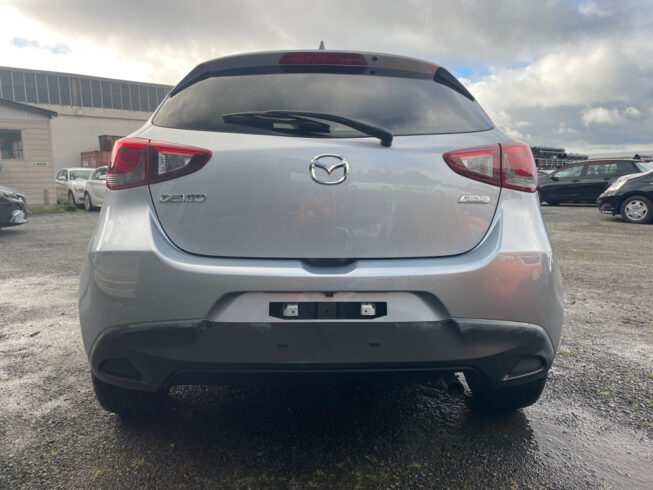 2017 Mazda Demio 13S Super low KMS image 296730