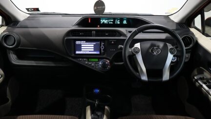 Toyota Aqua Push Button Start – Alloy Wheels image 313355