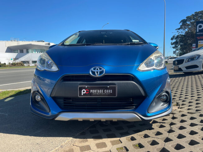 2015 Toyota Aqua Low Kms X Urban Hybrid! image 298193