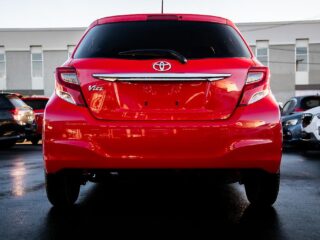 2016 Toyota Vitz U spec, Push Start,Reverse camera image 295706