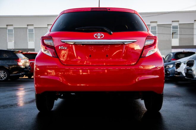 2016 Toyota Vitz U spec, Push Start,Reverse camera image 295706