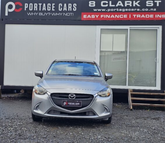 2014 Mazda Demio 13S image 297324