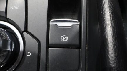 Mazda Atenza 20S – Great look in black image 317189