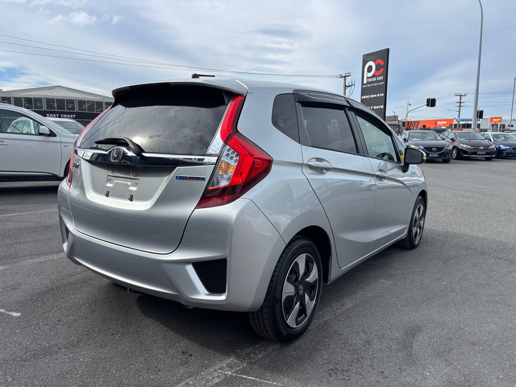 Honda Fit Hybrid F Package image 301637