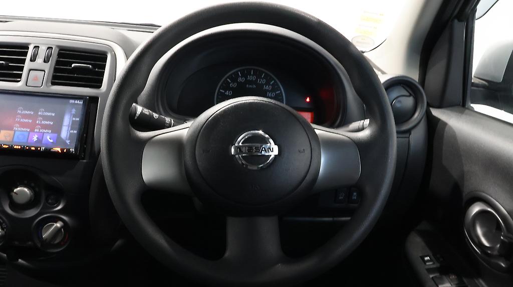 Nissan March X V Selection image 316445