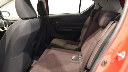 Toyota Aqua G Model, Push Start, Reverse camera, Cruise Control image 312702