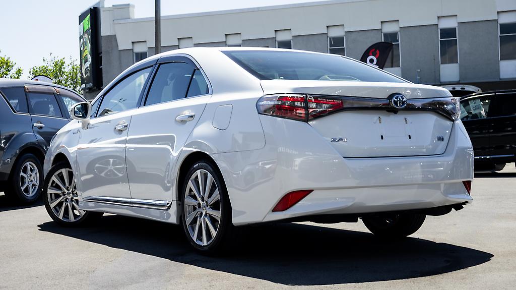 Toyota Sai G Model, Reverse camera, Heated seats , image 308598