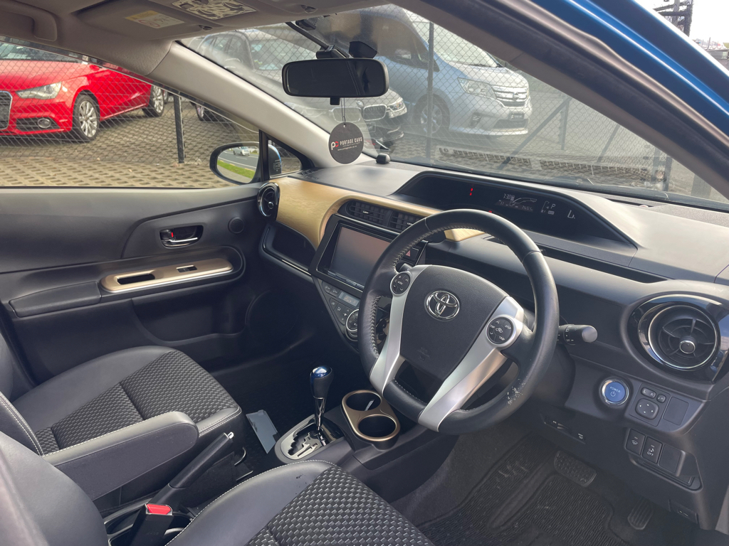 Toyota Aqua X-Urban image 301208