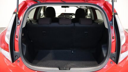 Toyota Aqua G Model, Push Start, Reverse camera, Cruise Control image 312698