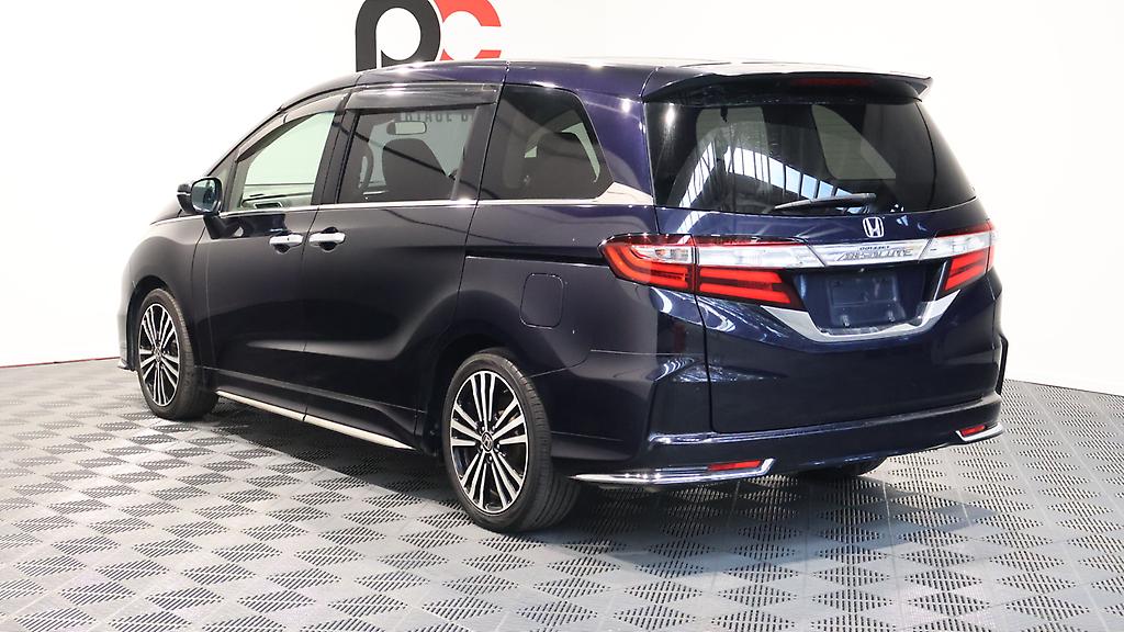 Honda Odyssey Absolute image 302778