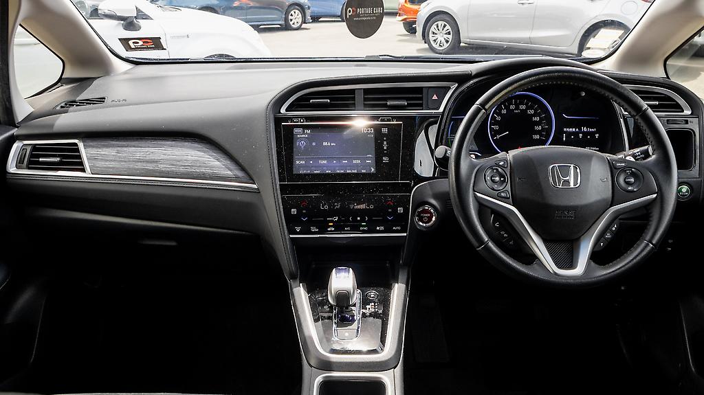 Honda Shuttle Hybrid Z, Heated Seats, Reverse Camera image 312405