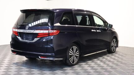 Honda Odyssey Absolute image 302777