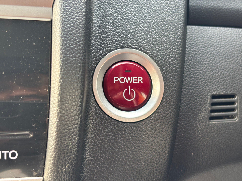 Honda Fit Hybrid F Package image 301649