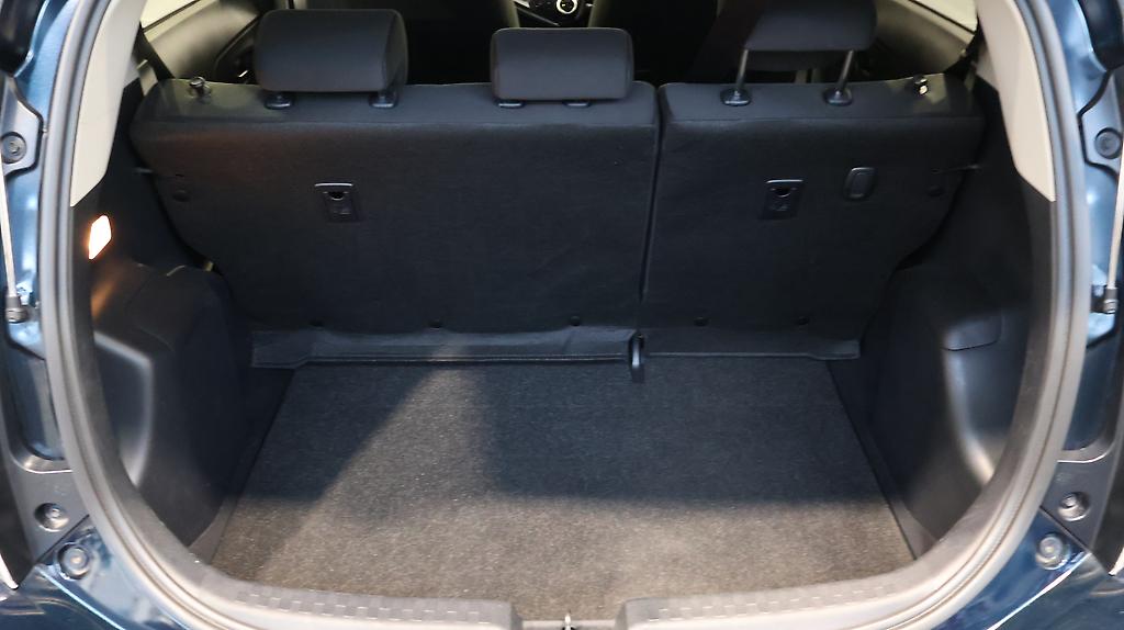 Toyota Aqua S Model, Push Start, Low KMS image 318170