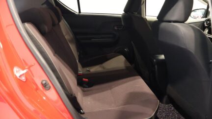 Toyota Aqua G Model, Push Start, Reverse camera, Cruise Control image 312701