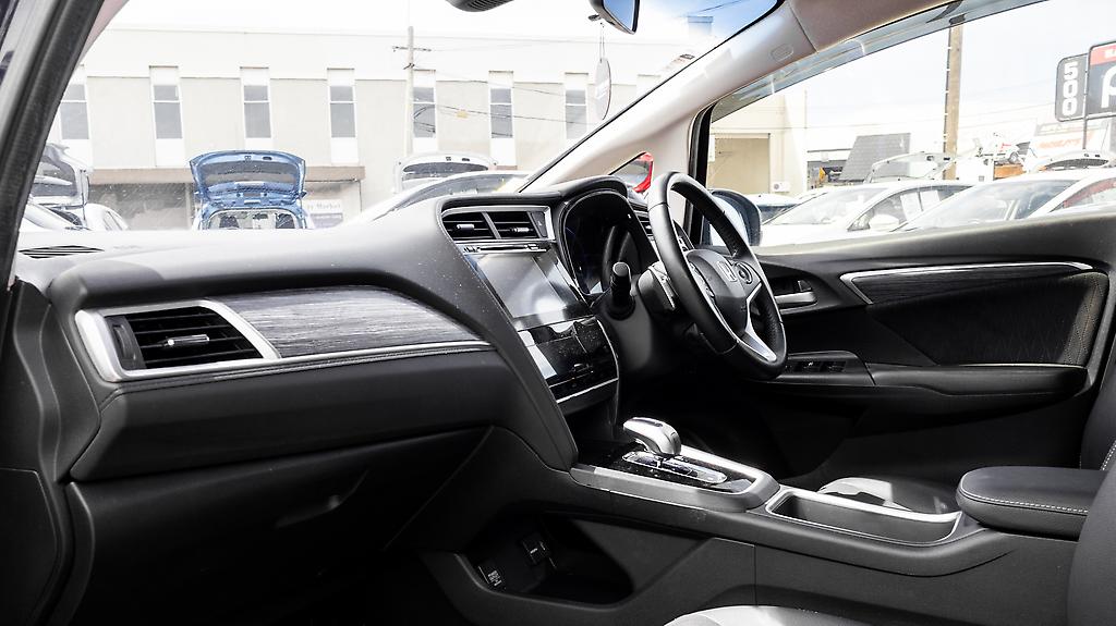 Honda Shuttle Hybrid Z, Heated Seats, Reverse Camera image 312419