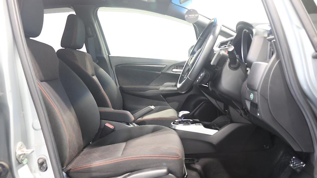 Honda Fit Hybrid S-Package image 306952