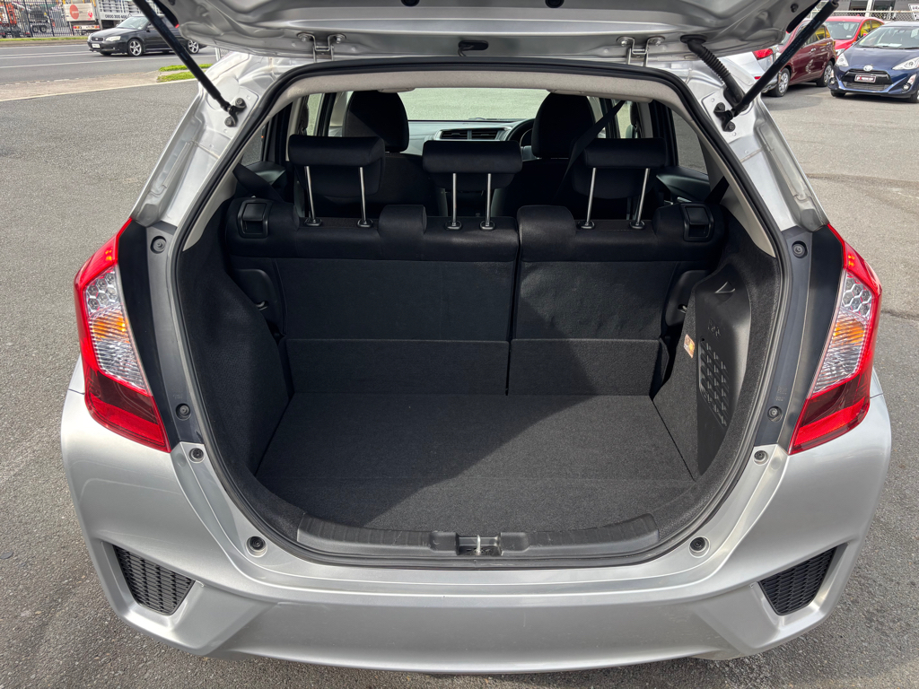 Honda Fit Hybrid F Package image 301643