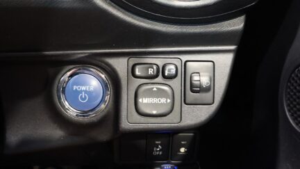 Toyota Aqua G model , Push Start, Reverse Camera image 316469