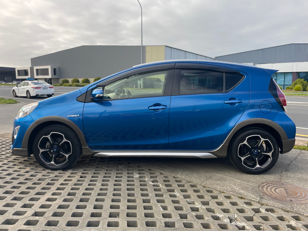 Toyota Aqua X-Urban image 301204