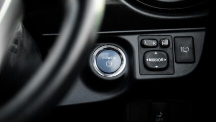 Toyota Aqua G model , Push Start, Reverse Camera image 300099