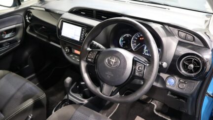 Toyota Vitz Hybrid F Safety Edition, Push Start image 317013