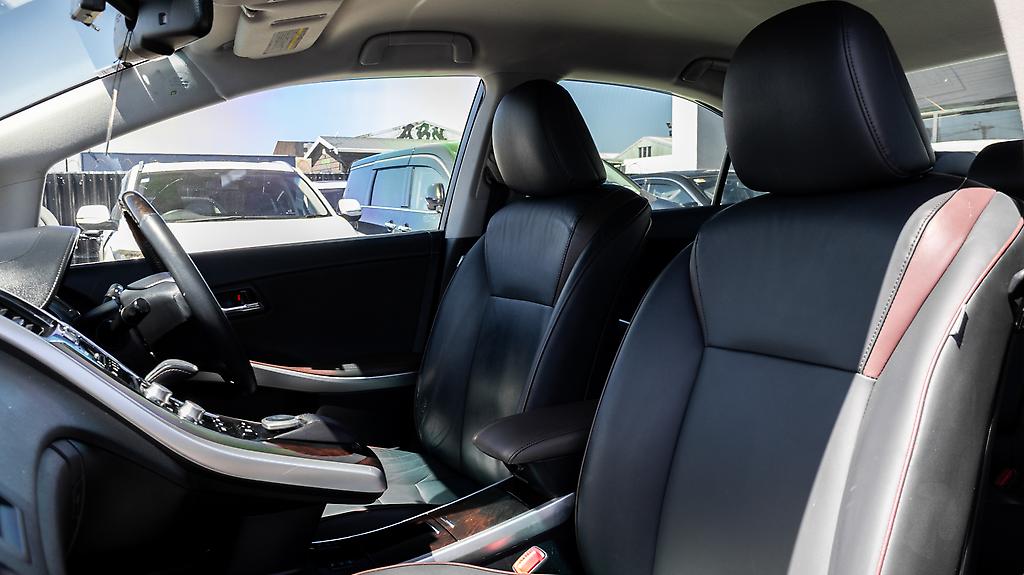 Toyota Sai G Model, Reverse camera, Heated seats , image 308613