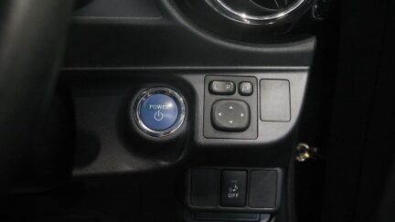 Toyota Aqua G model , Push Start image 307565