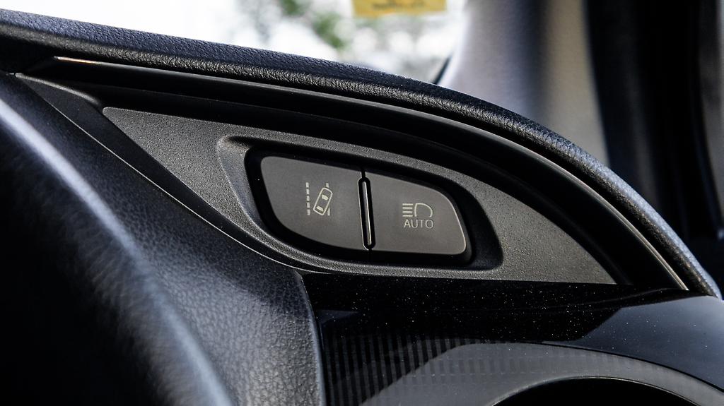 Toyota Vitz Hybrid F Safety Edition image 305421