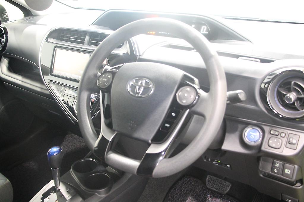 Toyota Aqua S Mdoel, New Shape – Push Button Start, image 307794