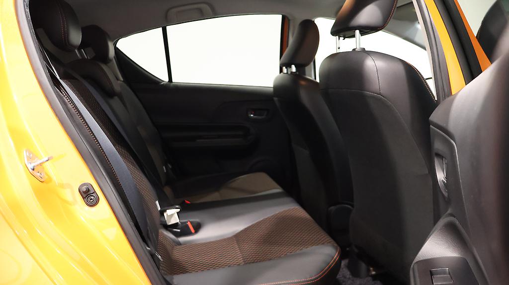 Toyota Aqua X-Urban –  Push Button Start image 304639