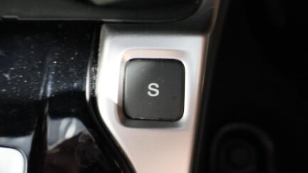 Honda Fit Hybrid F Package image 317915