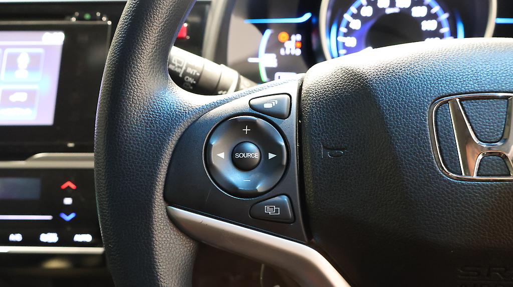 Honda Fit Hybrid Hybrid F-Package image 306057